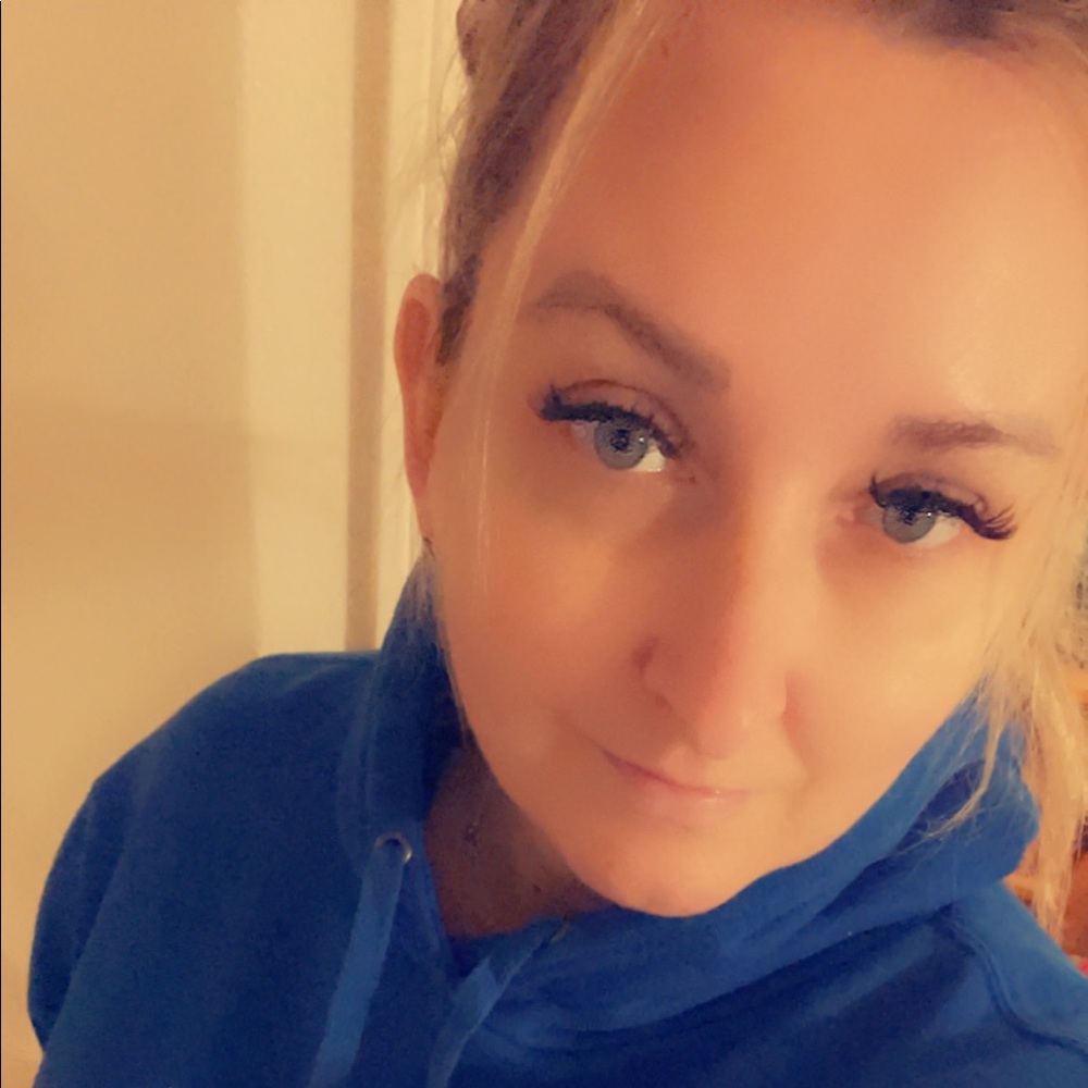 Meet your Posher, Shawna